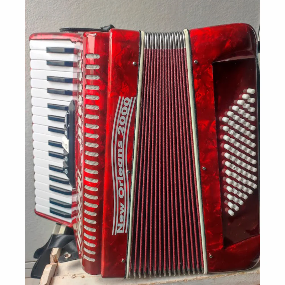 ACORDEON NEW ORLEANS 72 BAJOS (USADO) - Image 3