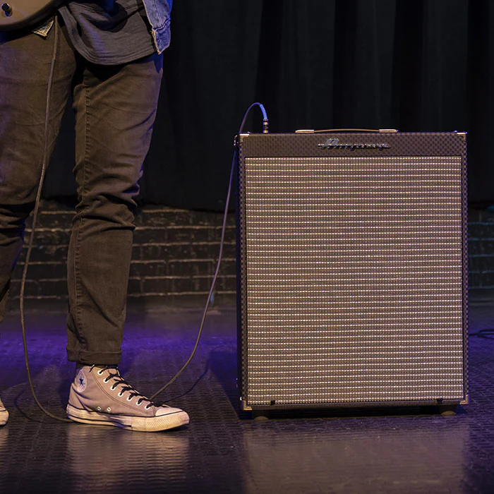 AMPLIFICADOR BAJO ELECTRICO AMPEG RB-210 ROCKET BASS, 500 WATTS, 2 X 10" - Image 6