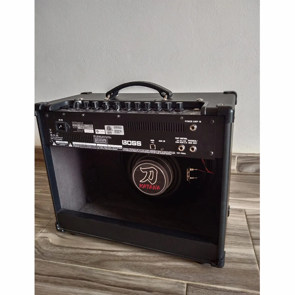 AMPLIFICADOR DE GUITARRA ELECTRICA BOSS KATANA 50 MKII (USADO) - Image 4