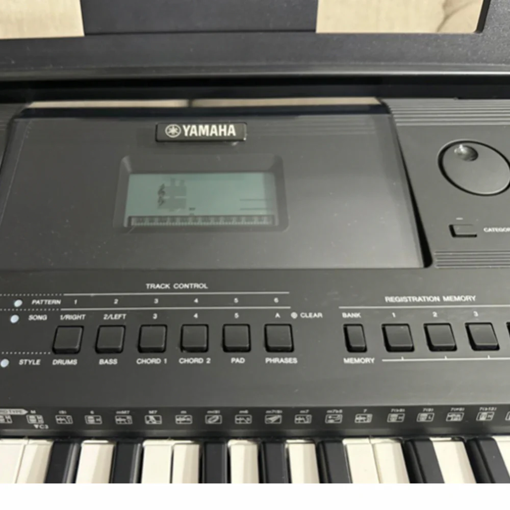 ORGANETA YAMAHA PSR-EW400 (USADA) - Image 2